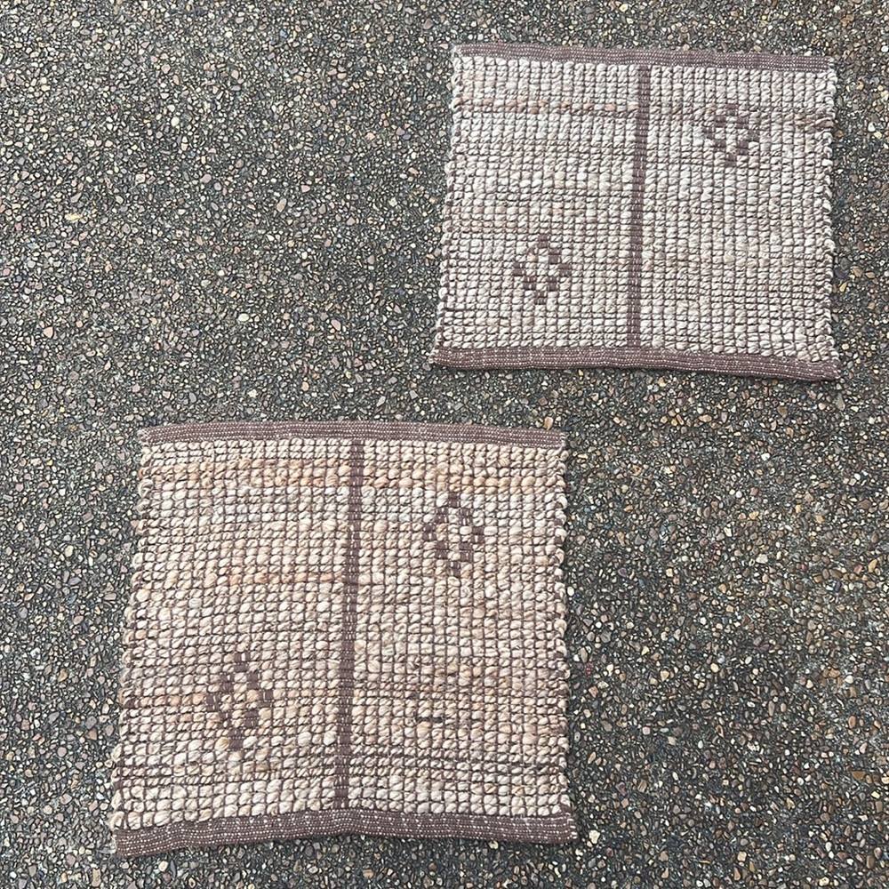 Woven Textured Rug Sample with Geometric Pattern - Picture 3 of 8
